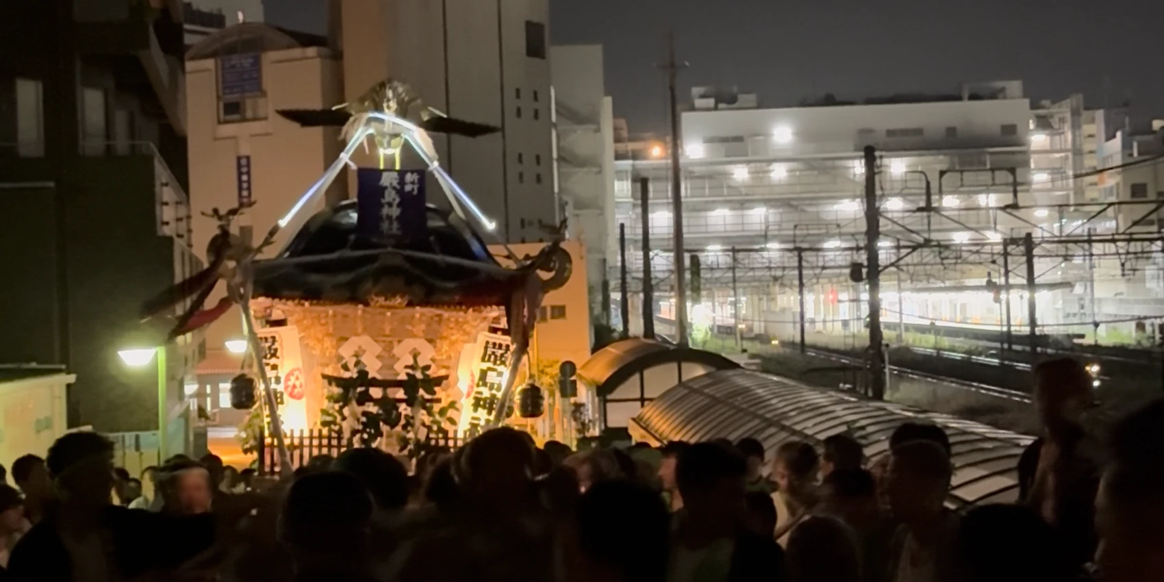 浜降祭｜新町嚴島神社｜ツインウェイヴと駅